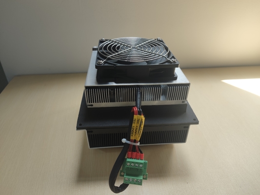 110W 12VDC Luft-Luft-Kühler, der Designflexibilität mit Festkörperzuverlässigkeit bietet