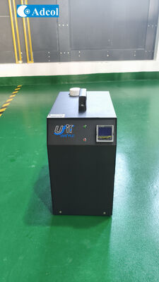 Kompakte thermoelektrische Flüssigkeitskühlgeräte mit Hochdichte-Wärmeabnehmern und Name-Ventilatoren für die Wärmeverteilung im Labor