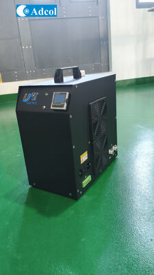 Kompakte thermoelektrische Flüssigkeitskühlgeräte mit Hochdichte-Wärmeabnehmern und Name-Ventilatoren für die Wärmeverteilung im Labor